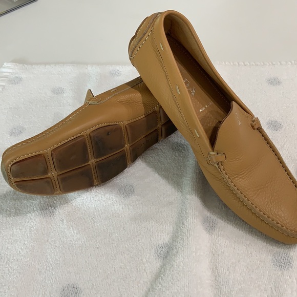 Shoes - Picture 2 of 3